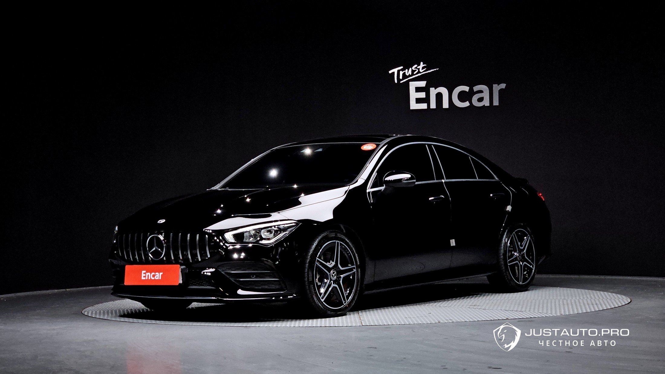 Автомобиль Mercedes-Benz CLA-Class