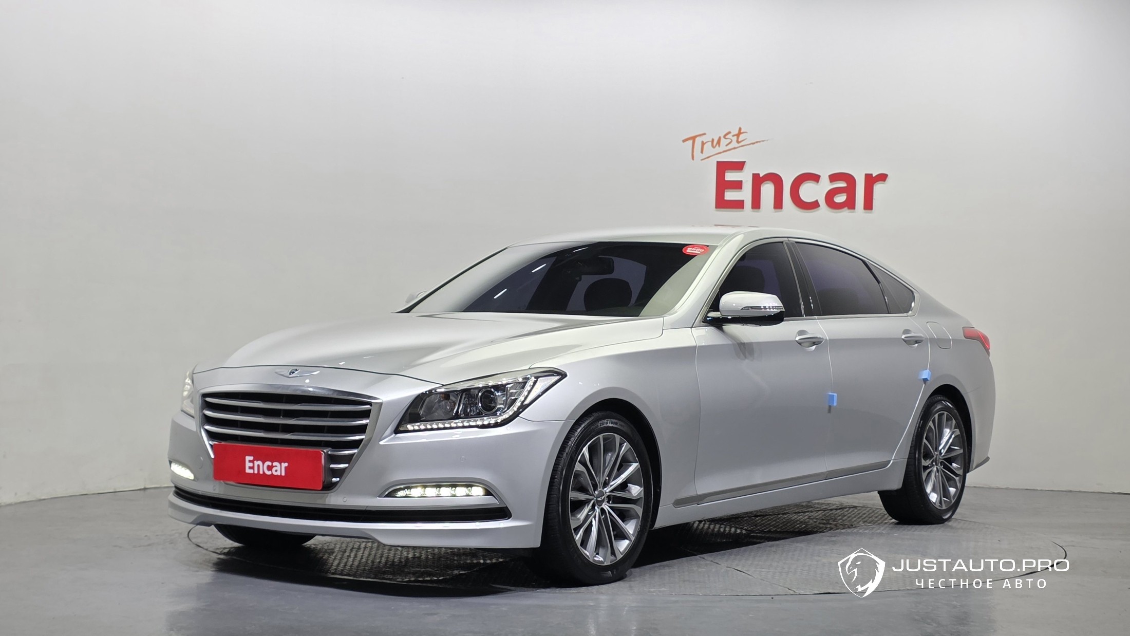 Автомобиль Hyundai Genesis