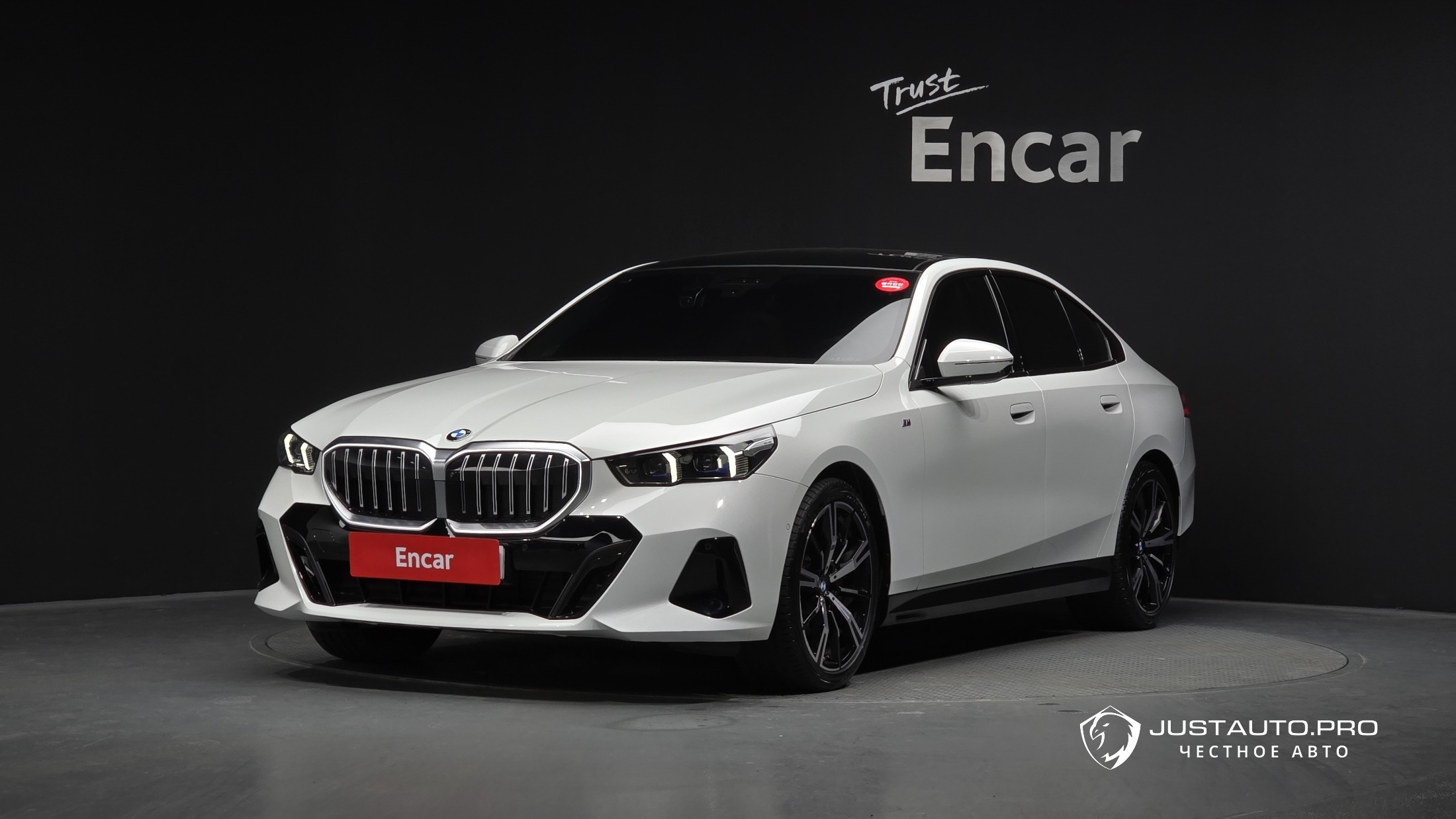 Автомобиль BMW 5-Series