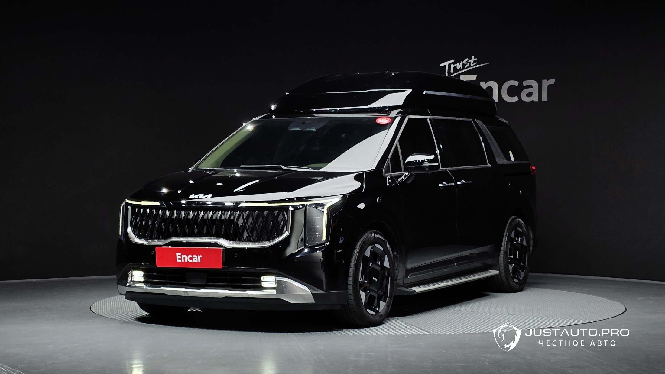 Автомобиль Kia Canival