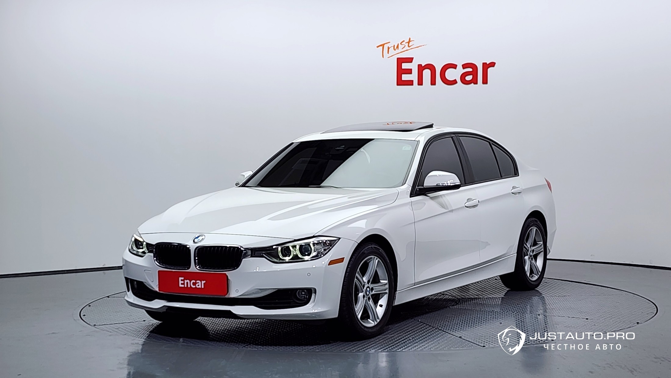 Автомобиль BMW 3-Series