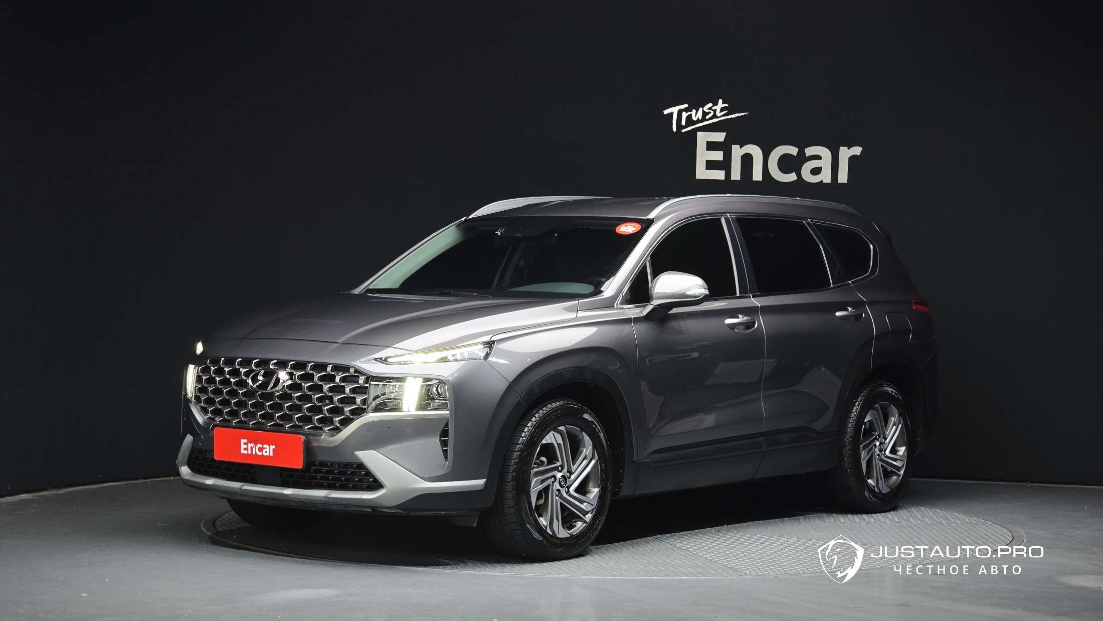 Автомобиль Hyundai Santafe