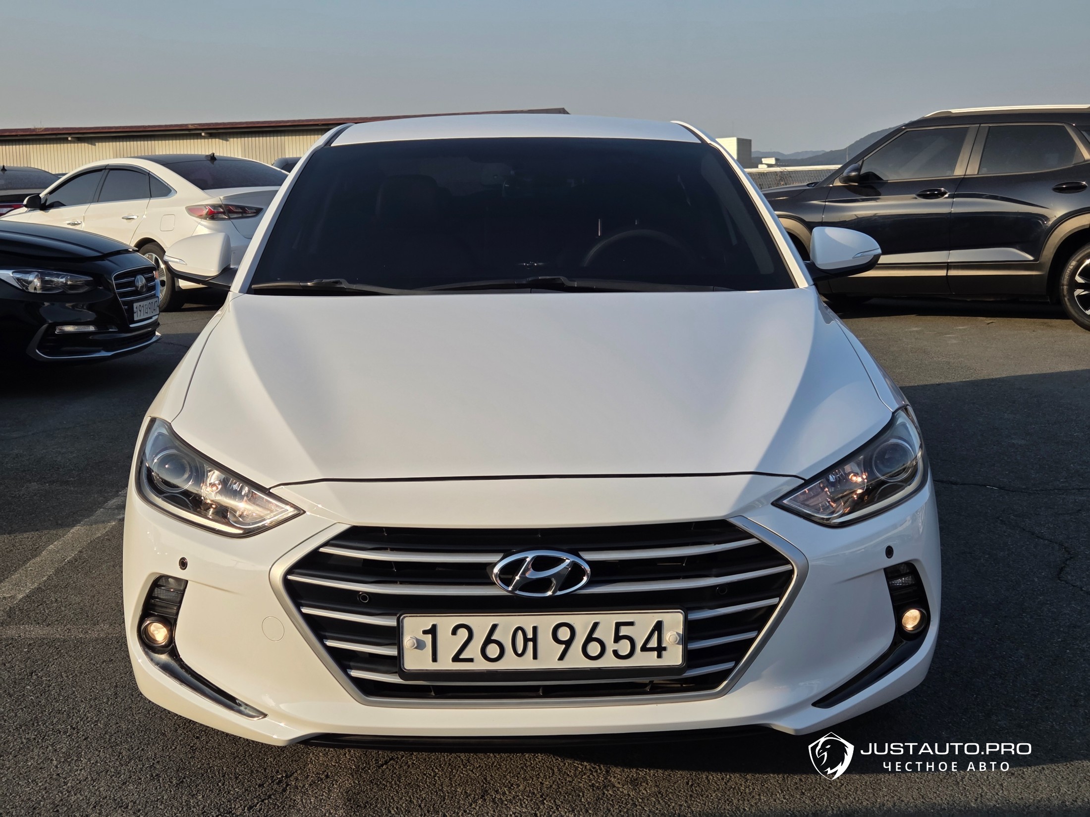 Автомобиль Hyundai AVANTE