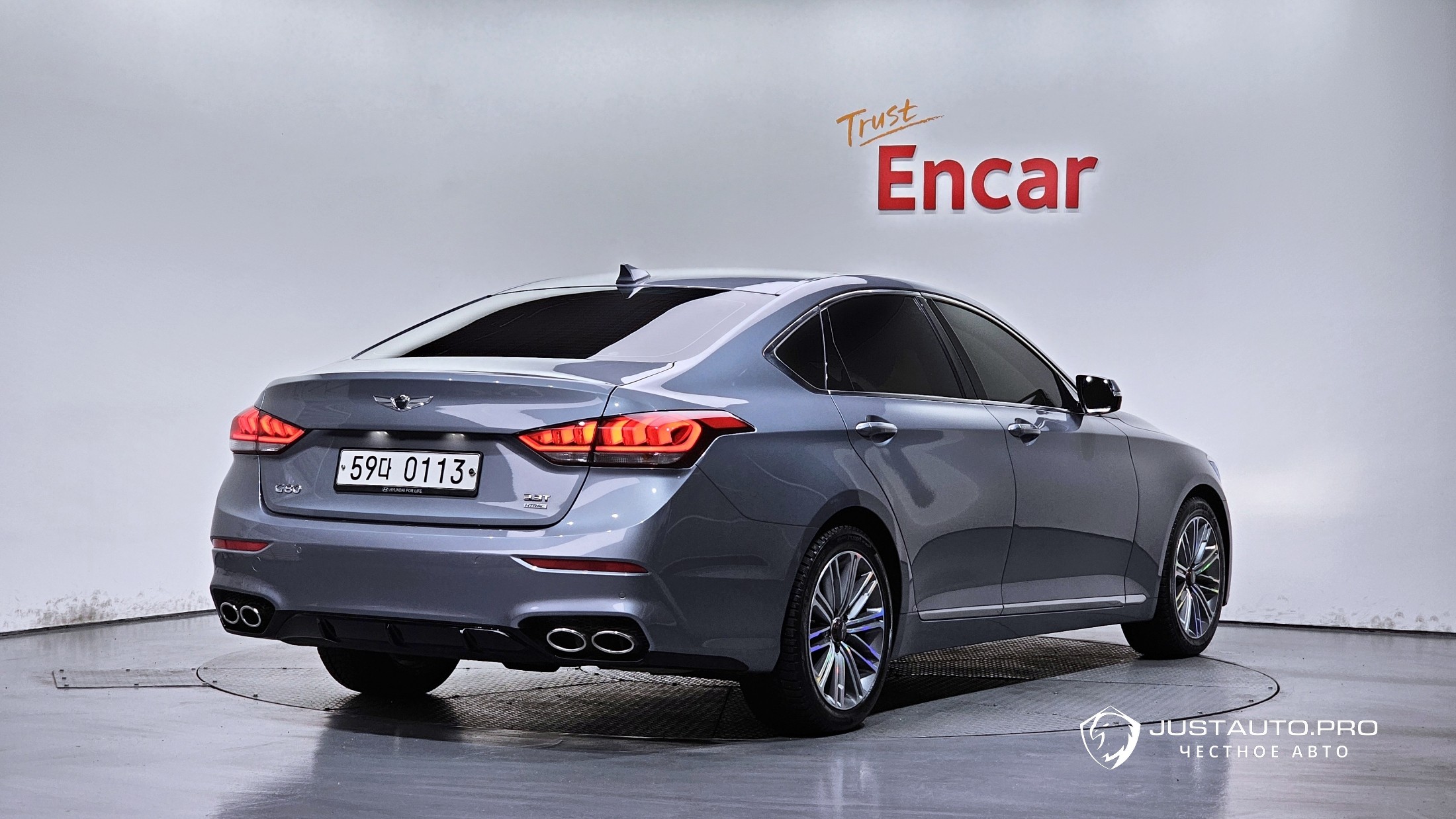 Автомобиль Genesis G80