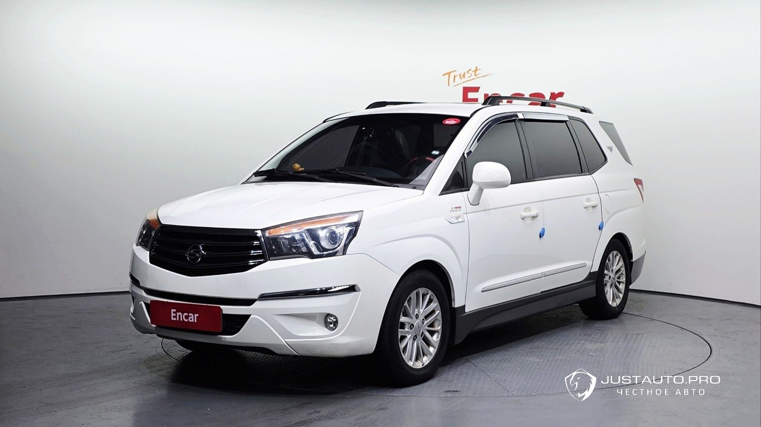 Автомобиль KG_Mobility_Ssangyong KORANDO