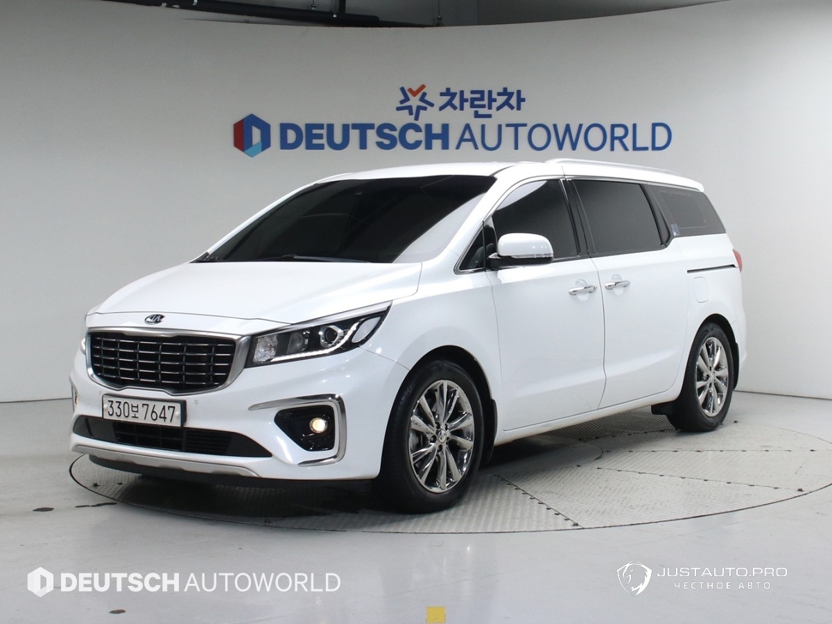 Автомобиль Kia Canival