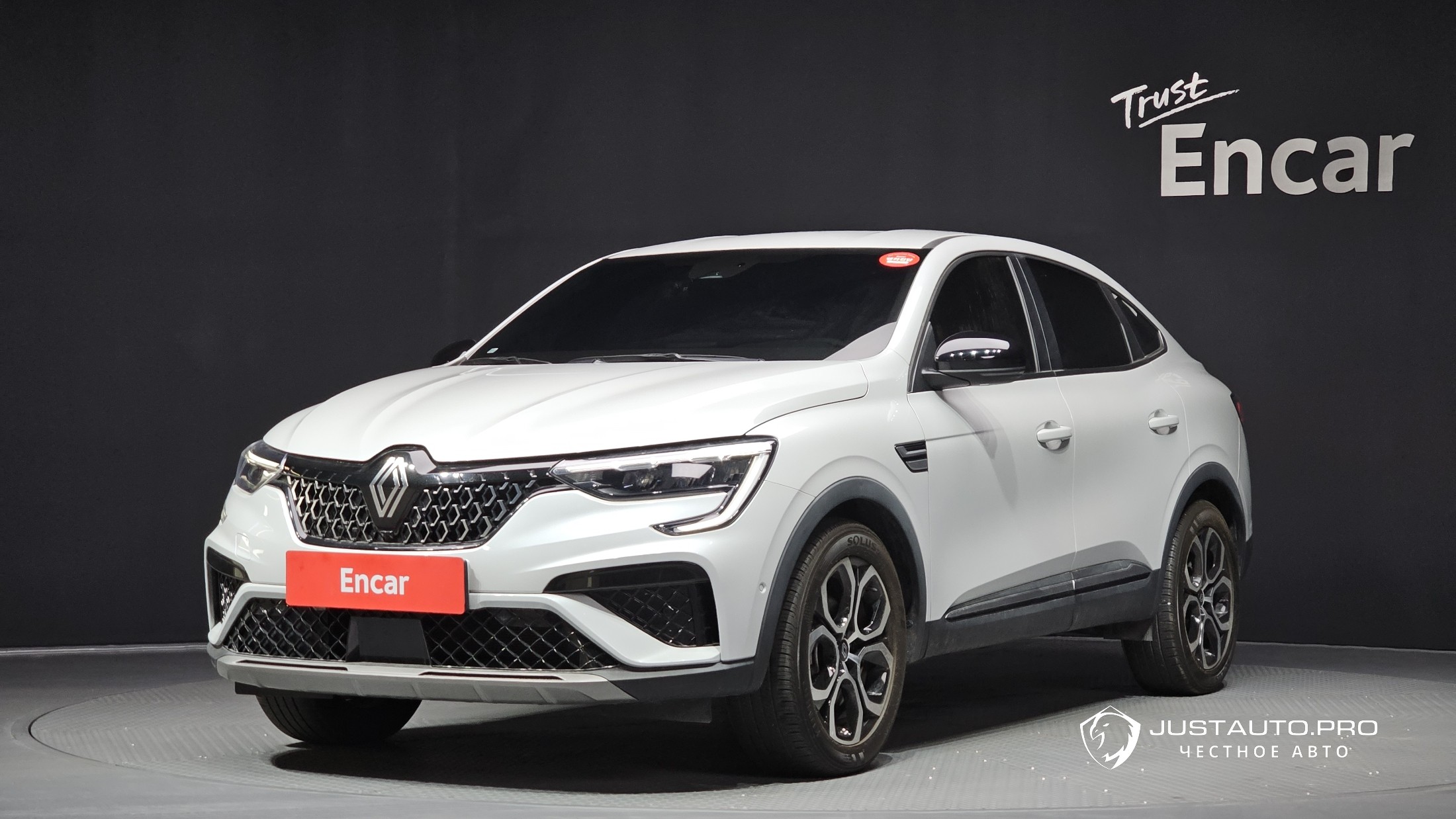 Автомобиль Renault-KoreaSamsung Arkana
