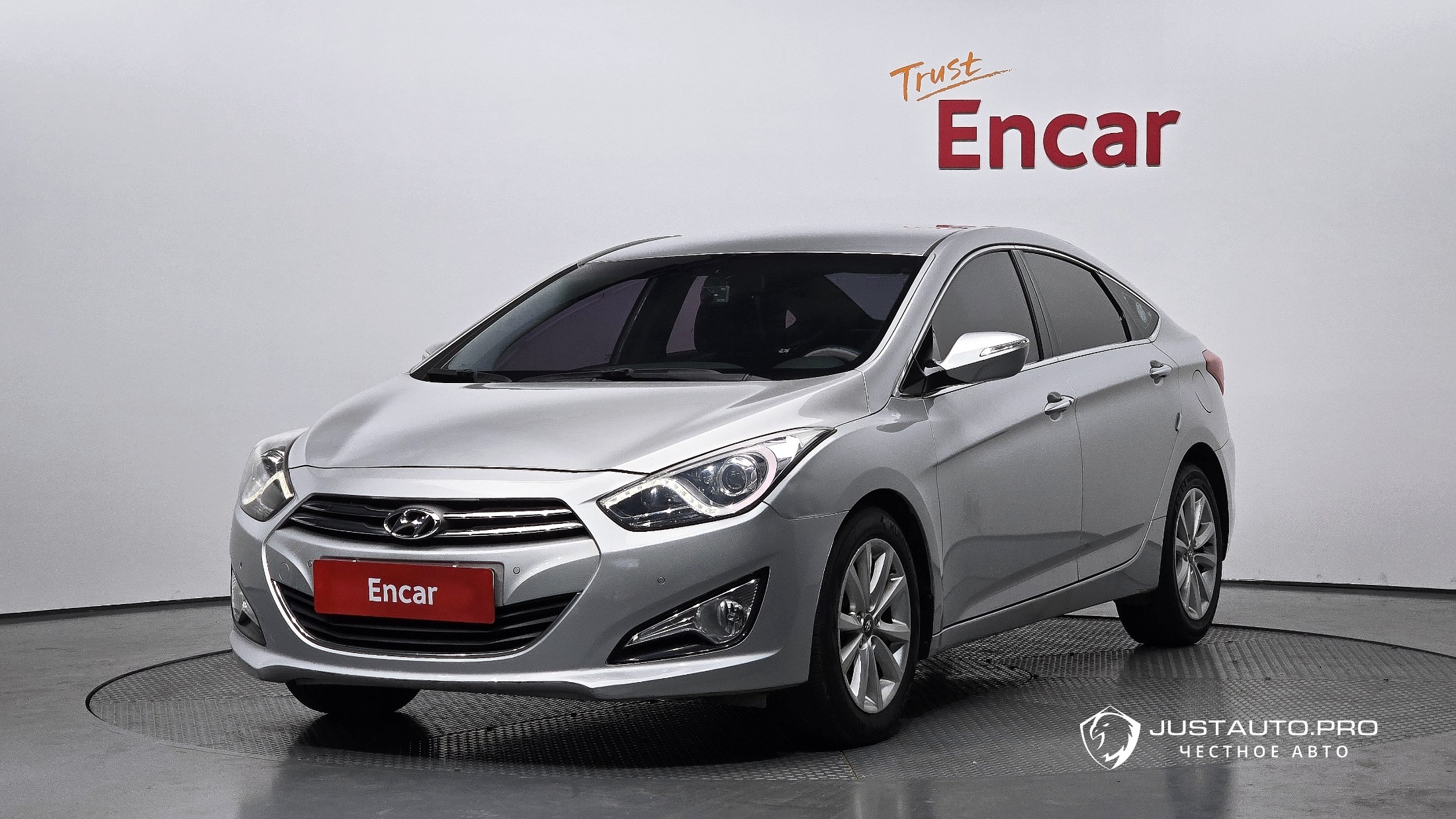 Автомобиль Hyundai i40