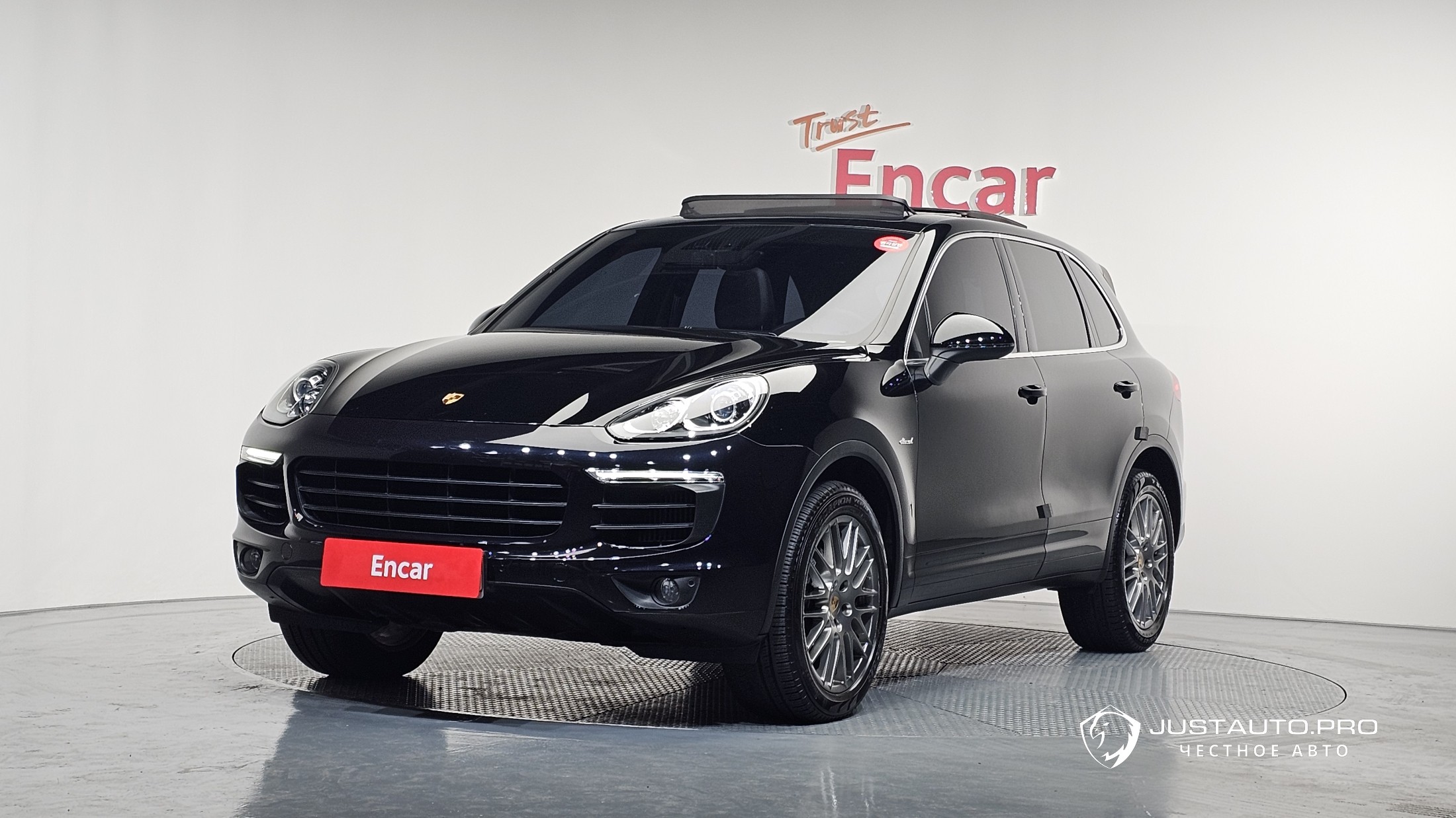 Автомобиль Porsche Cayenne