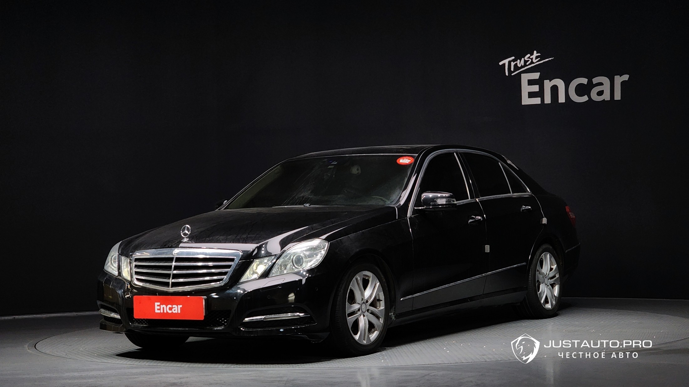 Автомобиль Mercedes-Benz E-Class