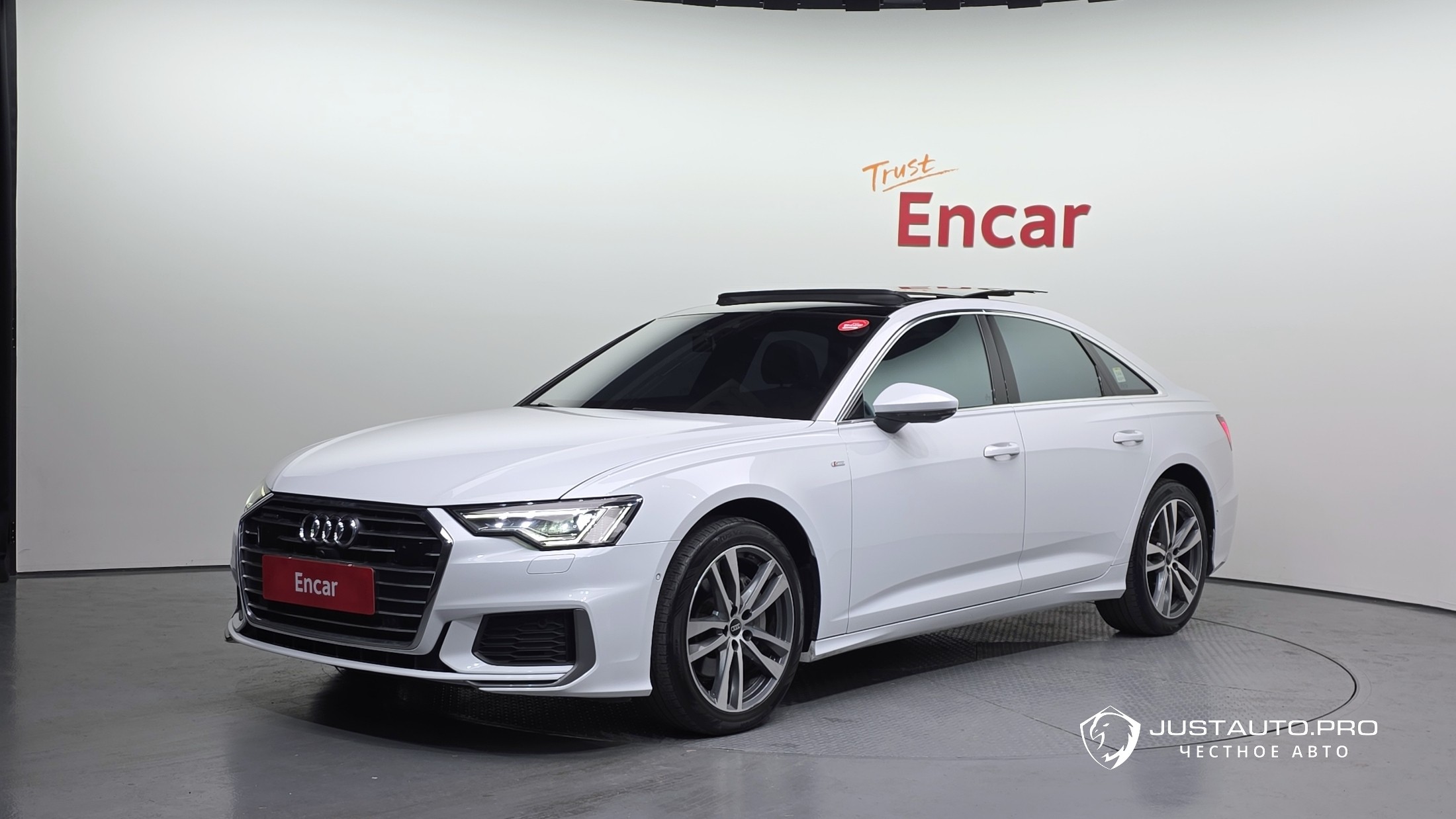 Автомобиль Audi A6