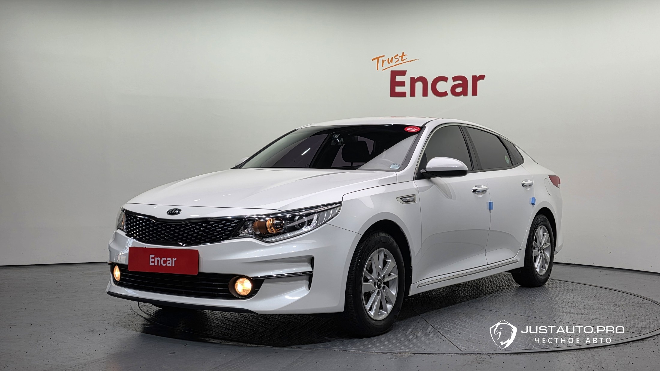 Автомобиль Kia K5