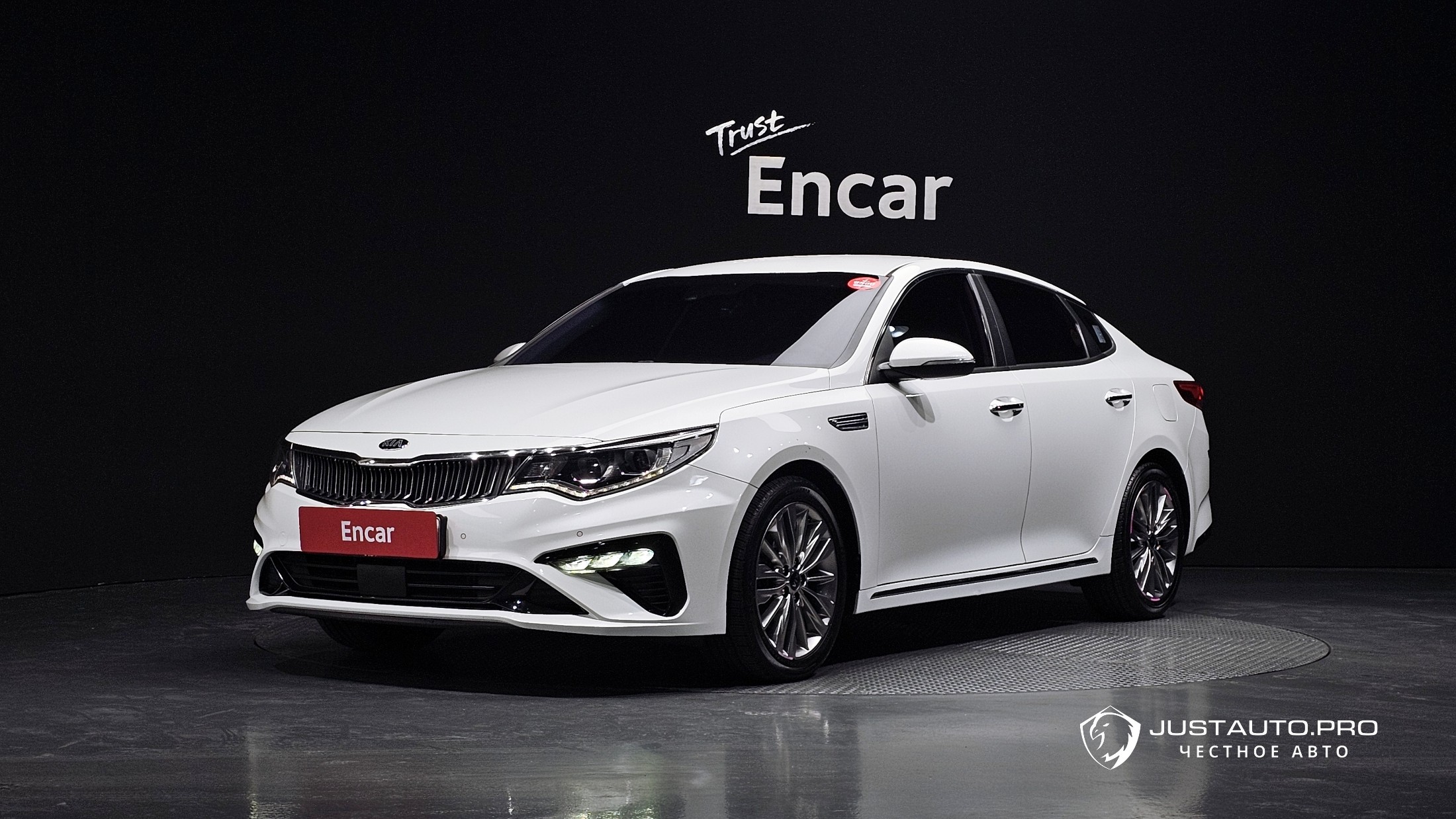 Автомобиль Kia K5