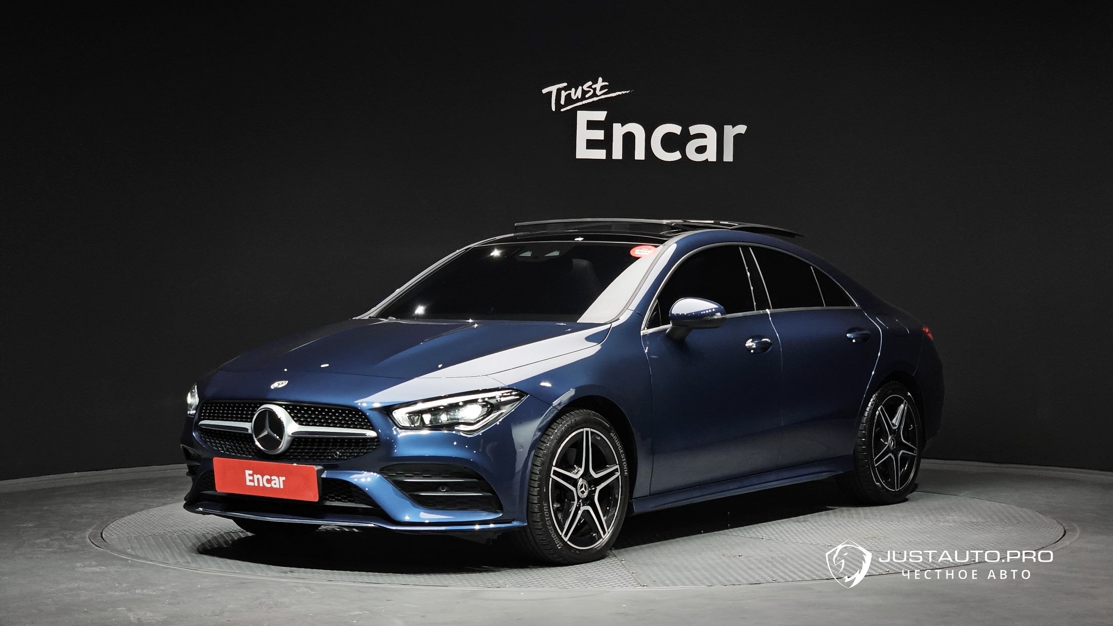 Автомобиль Mercedes-Benz CLA-Class