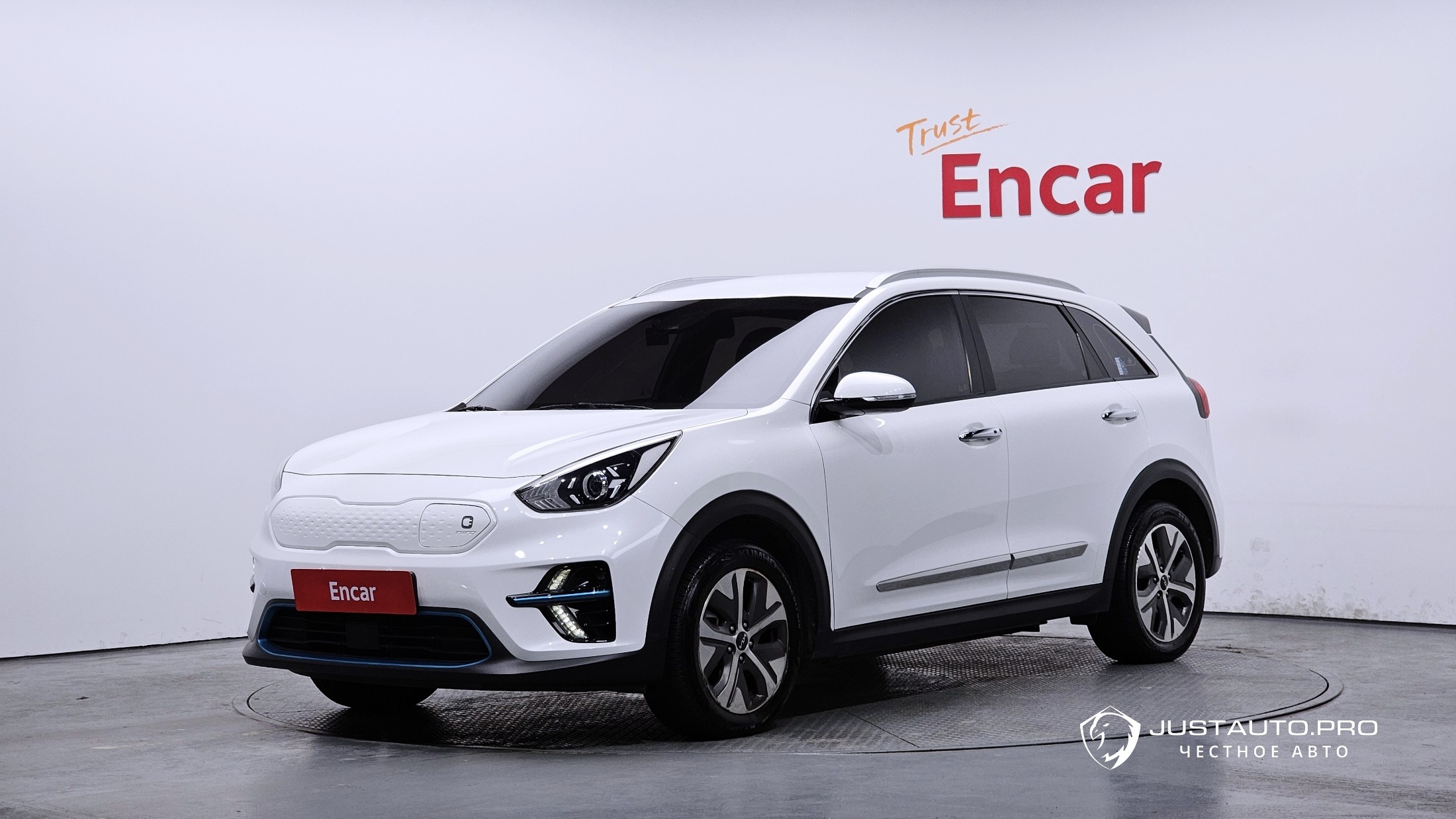 Автомобиль Kia Niro