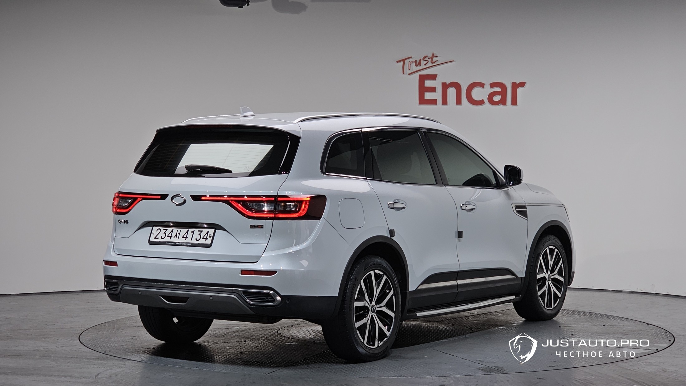 Автомобиль Renault-KoreaSamsung QM6