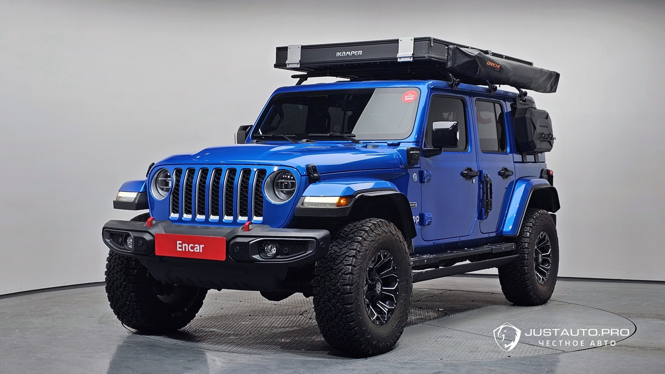 Автомобиль Jeep Wrangler