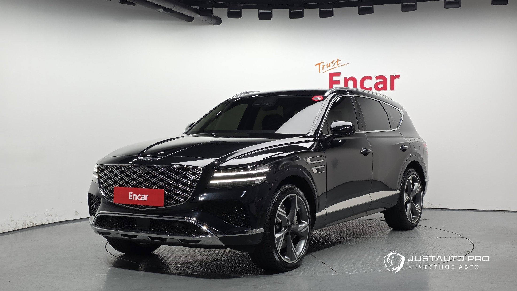 Автомобиль Genesis GV80