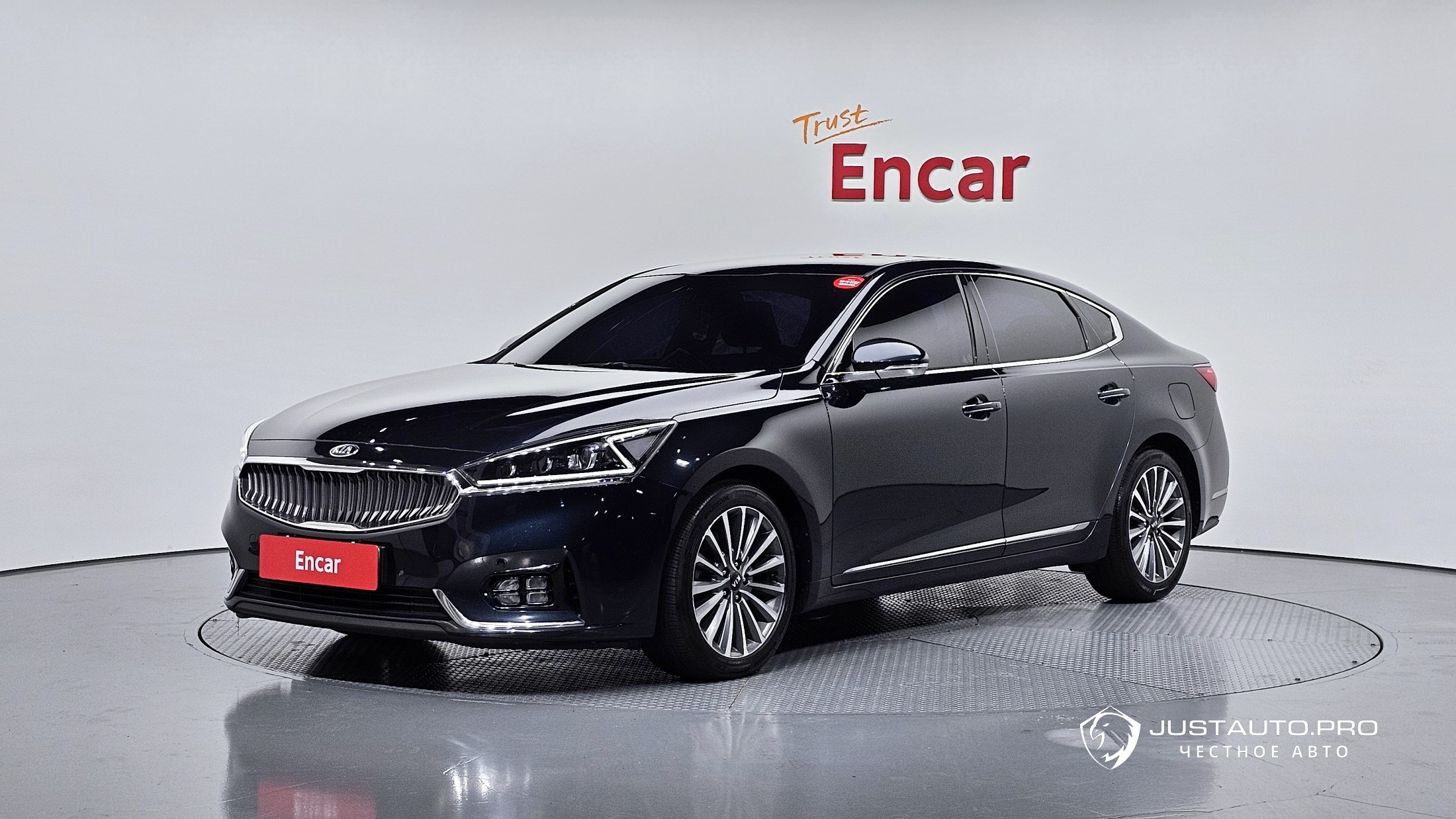 Автомобиль Kia K7