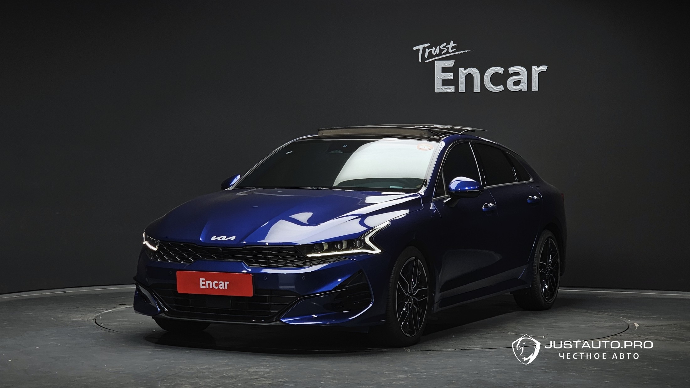 Автомобиль Kia K5