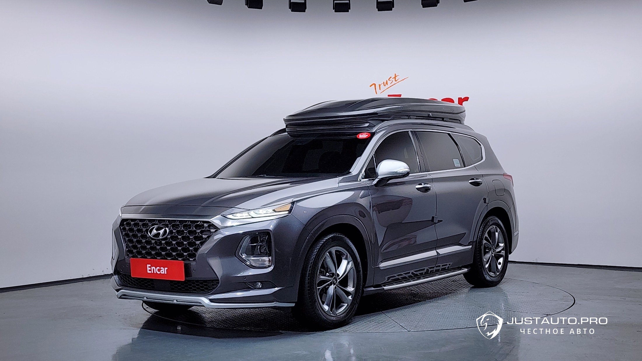 Автомобиль Hyundai Santafe