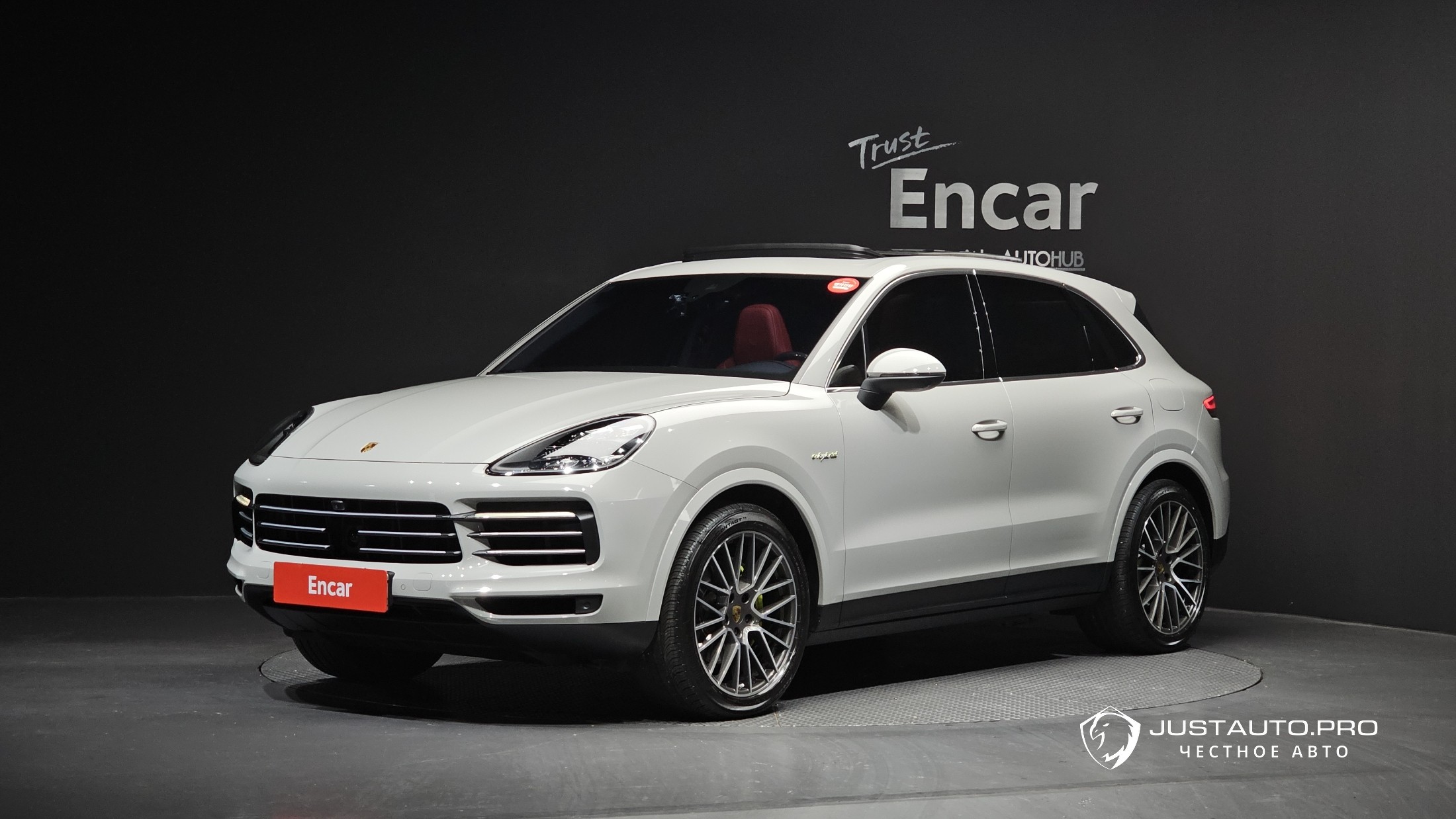 Автомобиль Porsche Cayenne