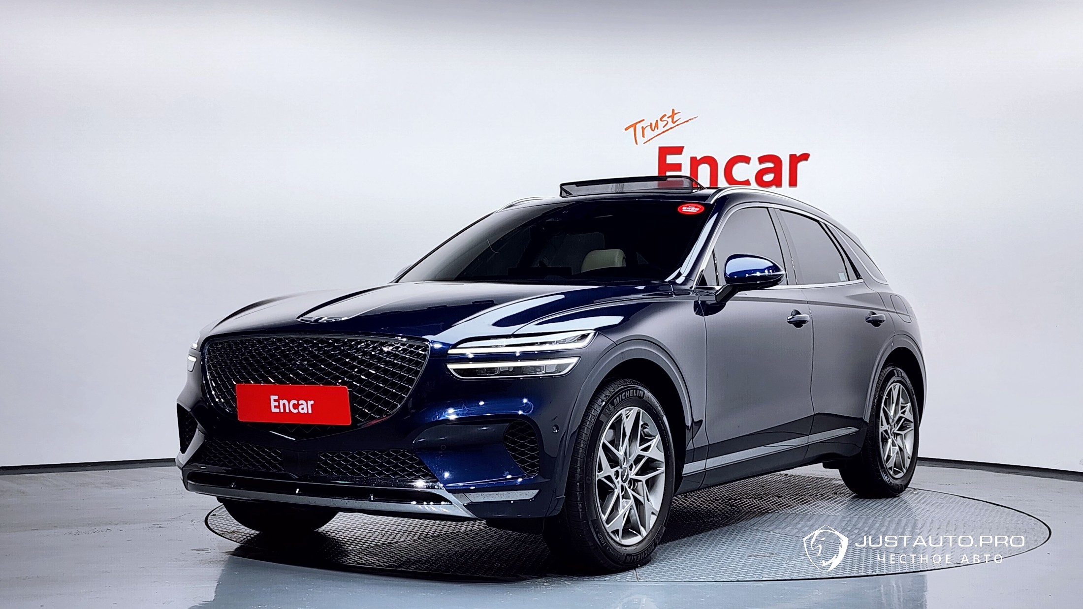 Автомобиль Genesis GV70