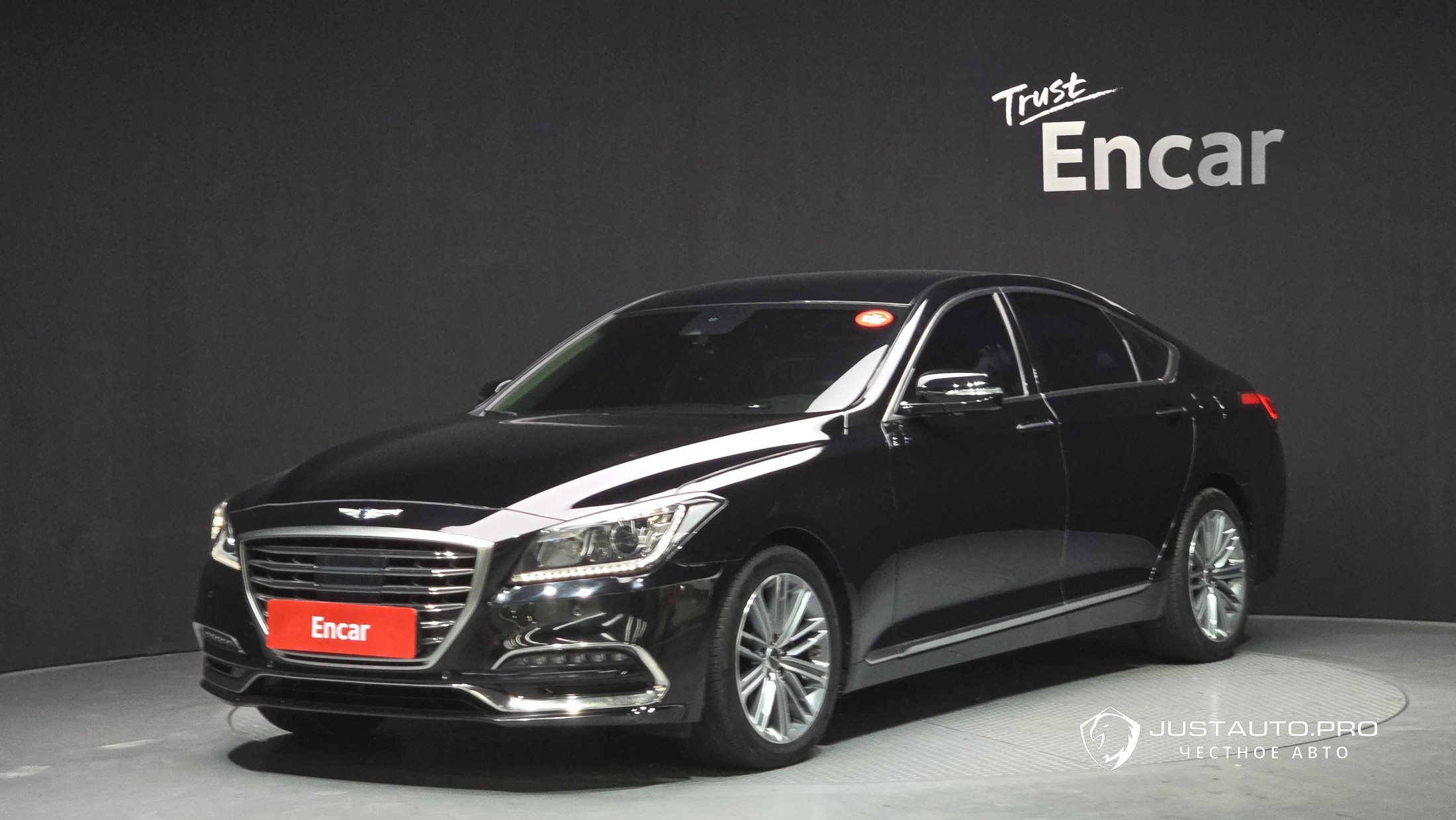 Автомобиль Genesis G80