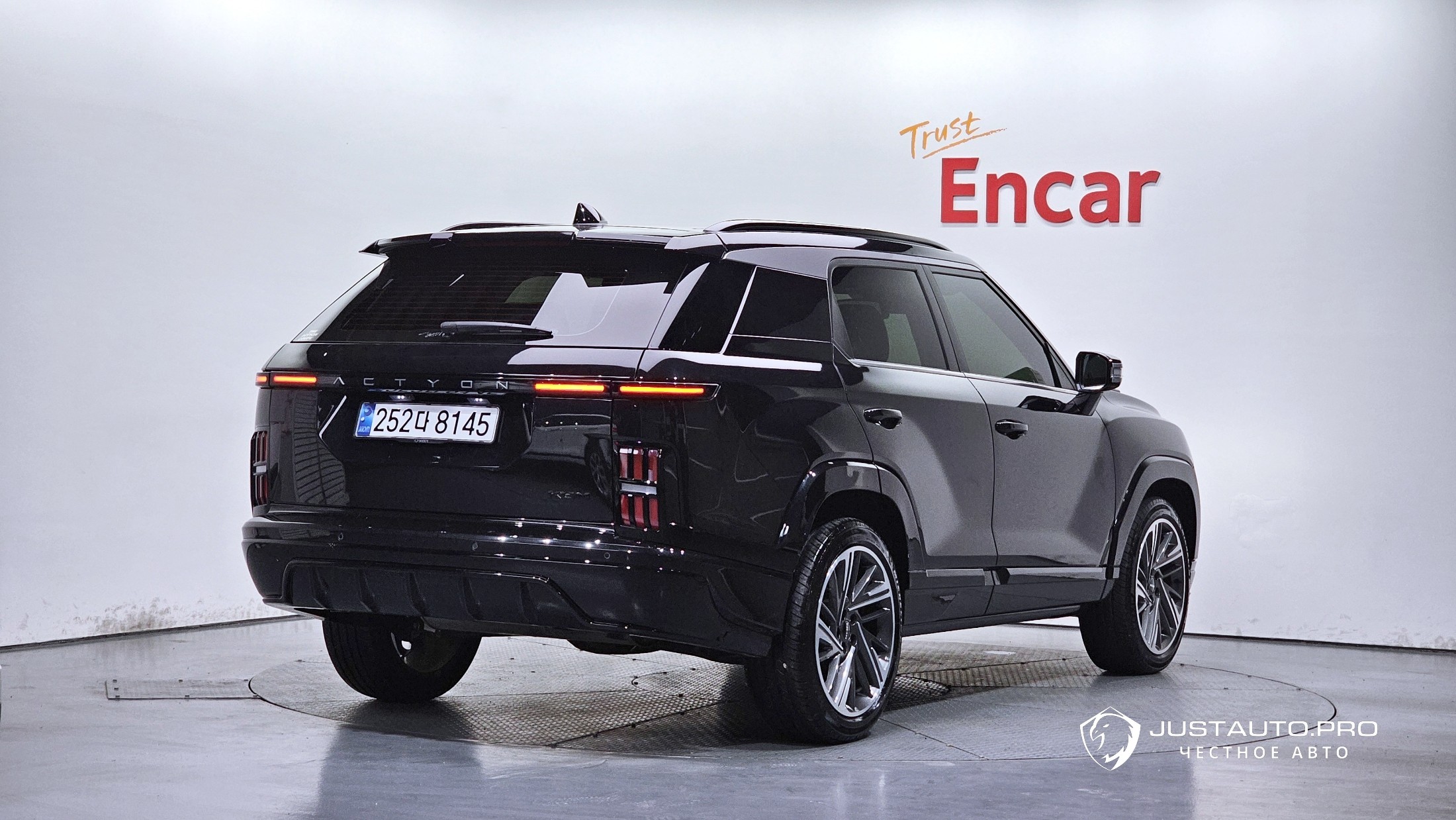 Автомобиль KG_Mobility_Ssangyong Actyon