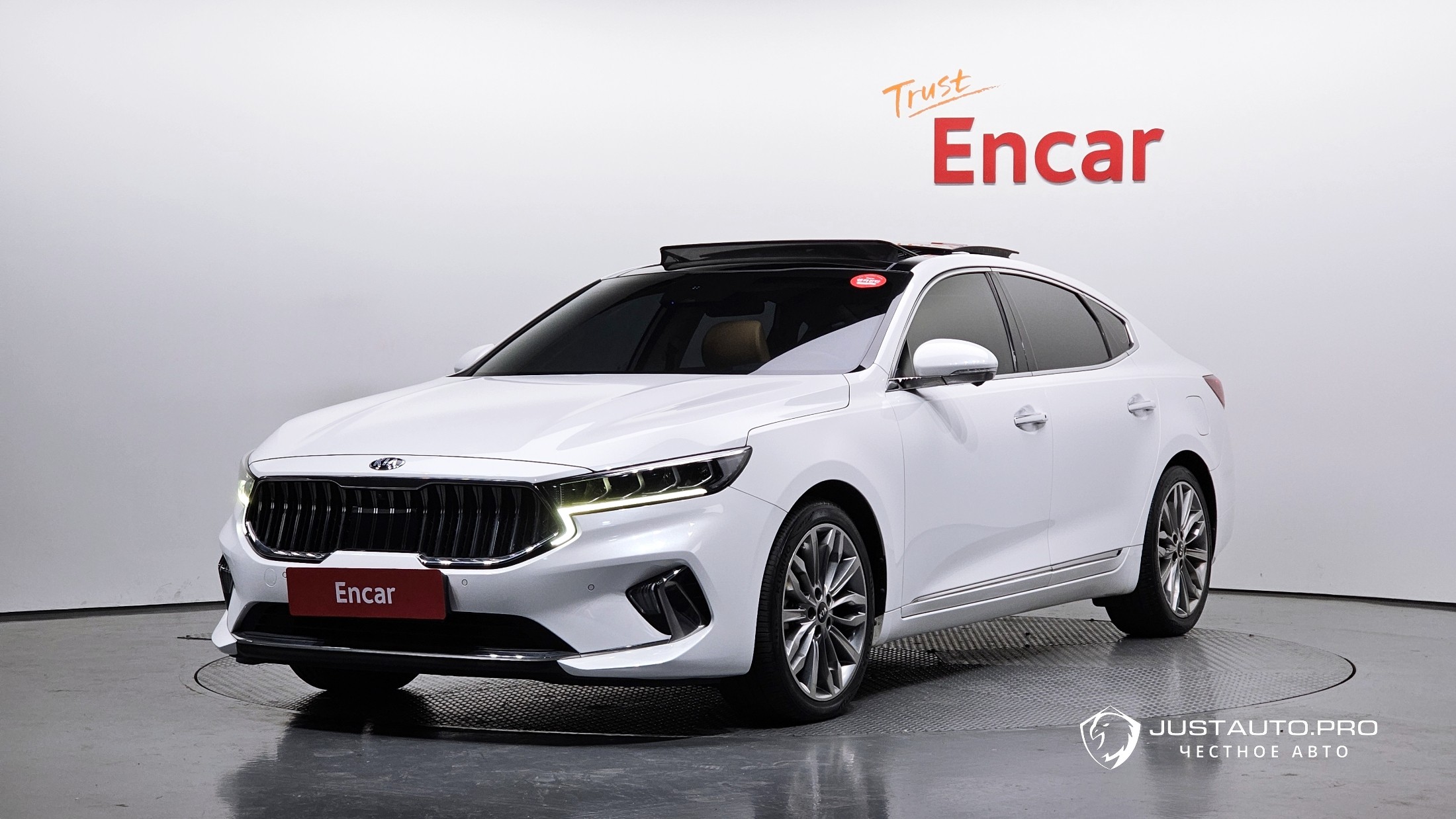 Автомобиль Kia K7