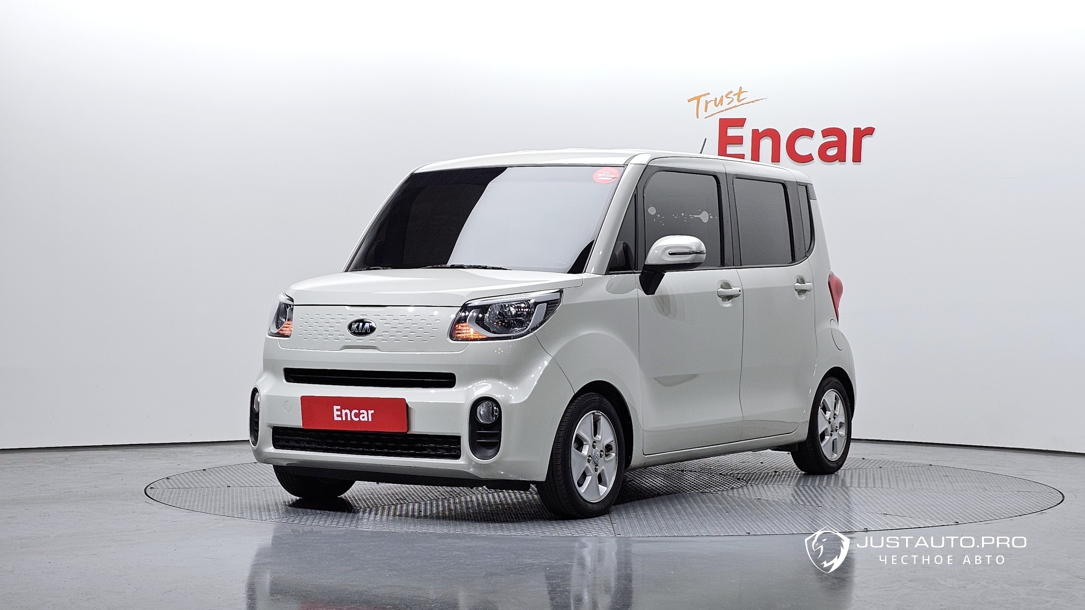 Автомобиль Kia RAY