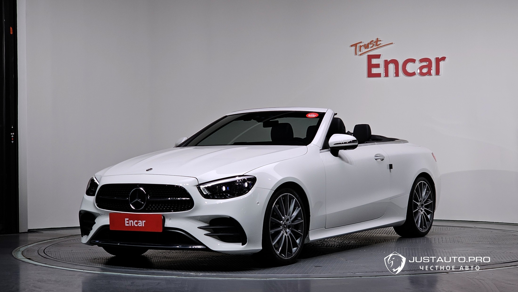 Автомобиль Mercedes-Benz E-Class