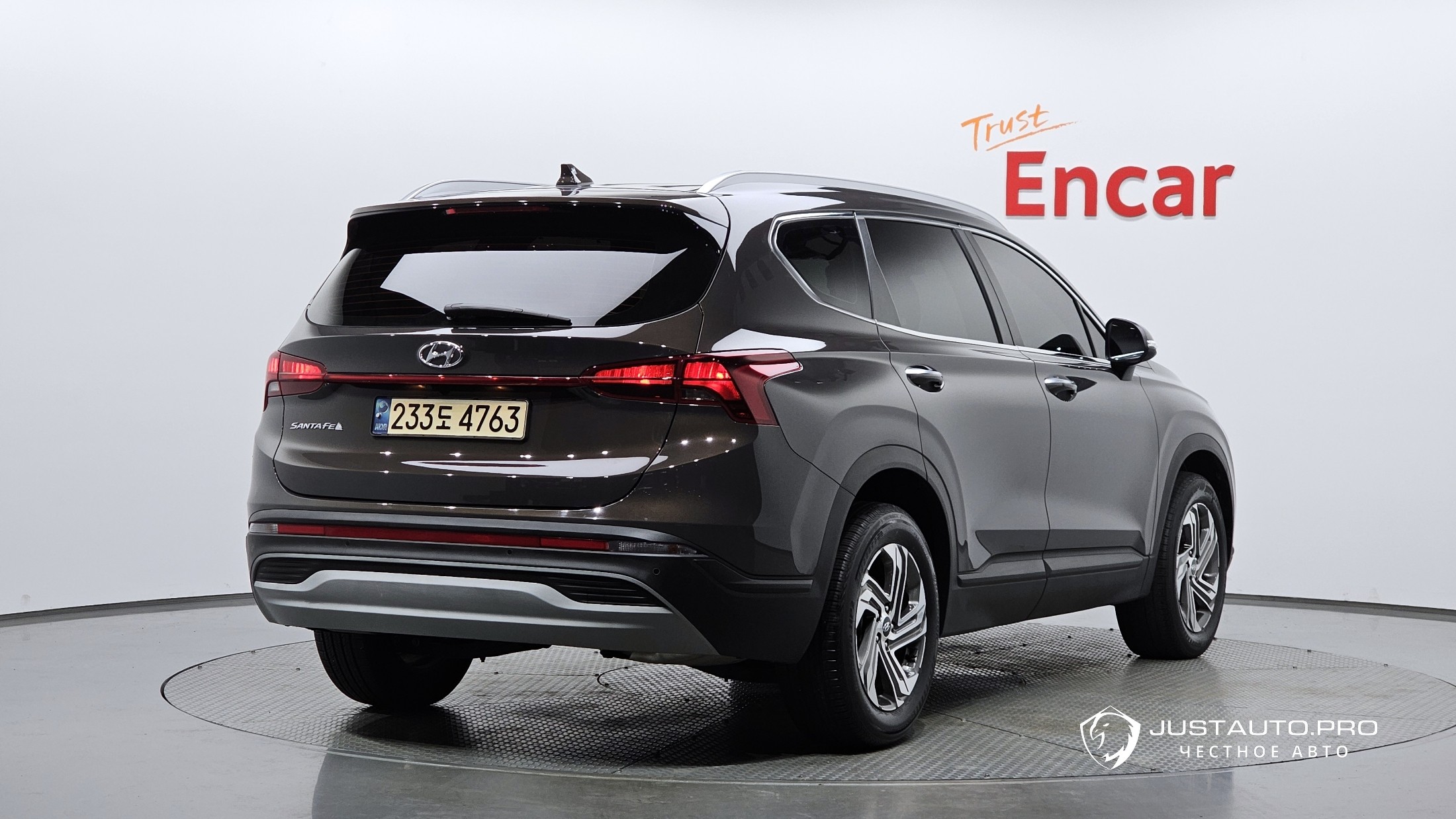 Автомобиль Hyundai Santafe