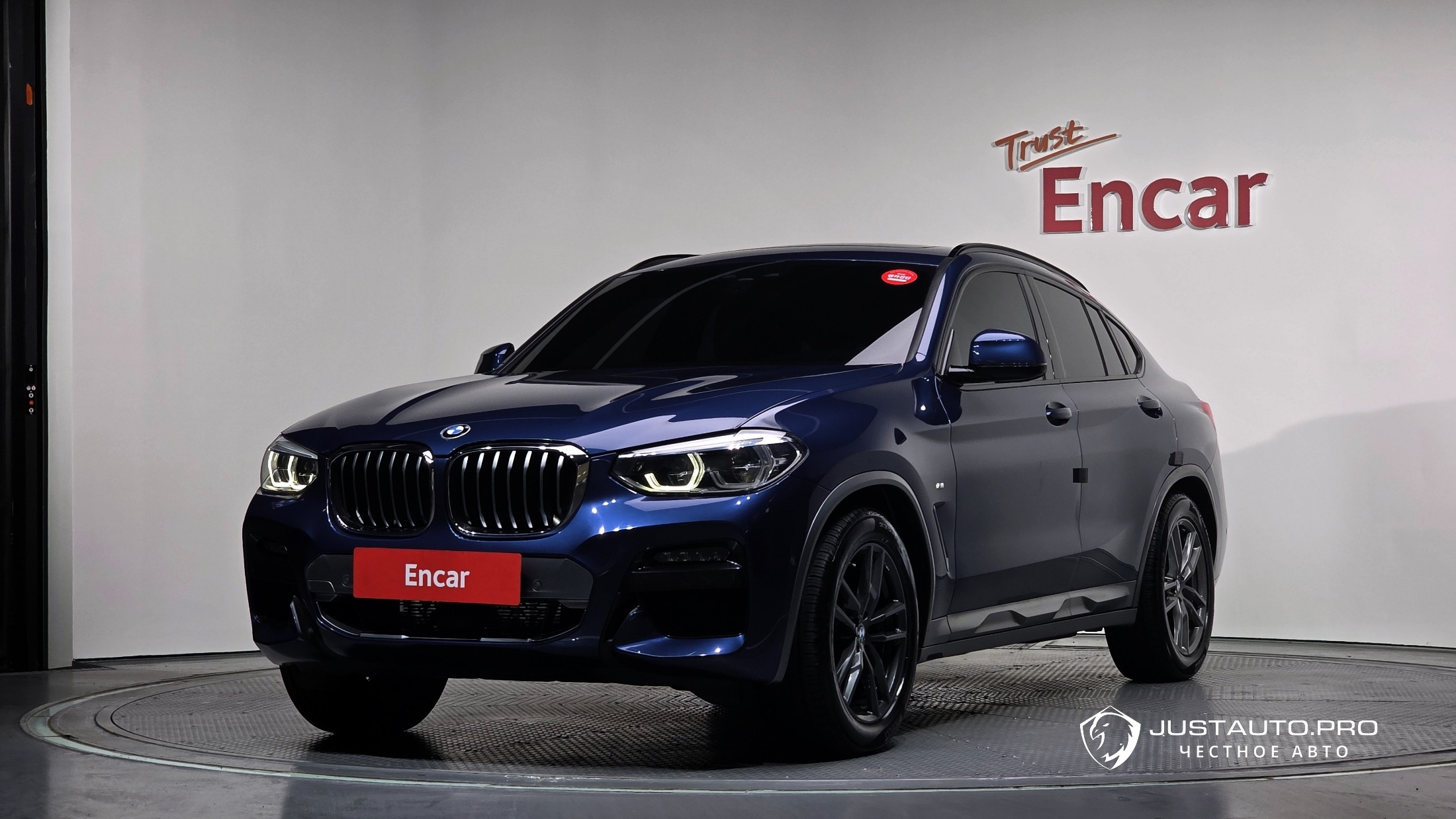Автомобиль BMW X4