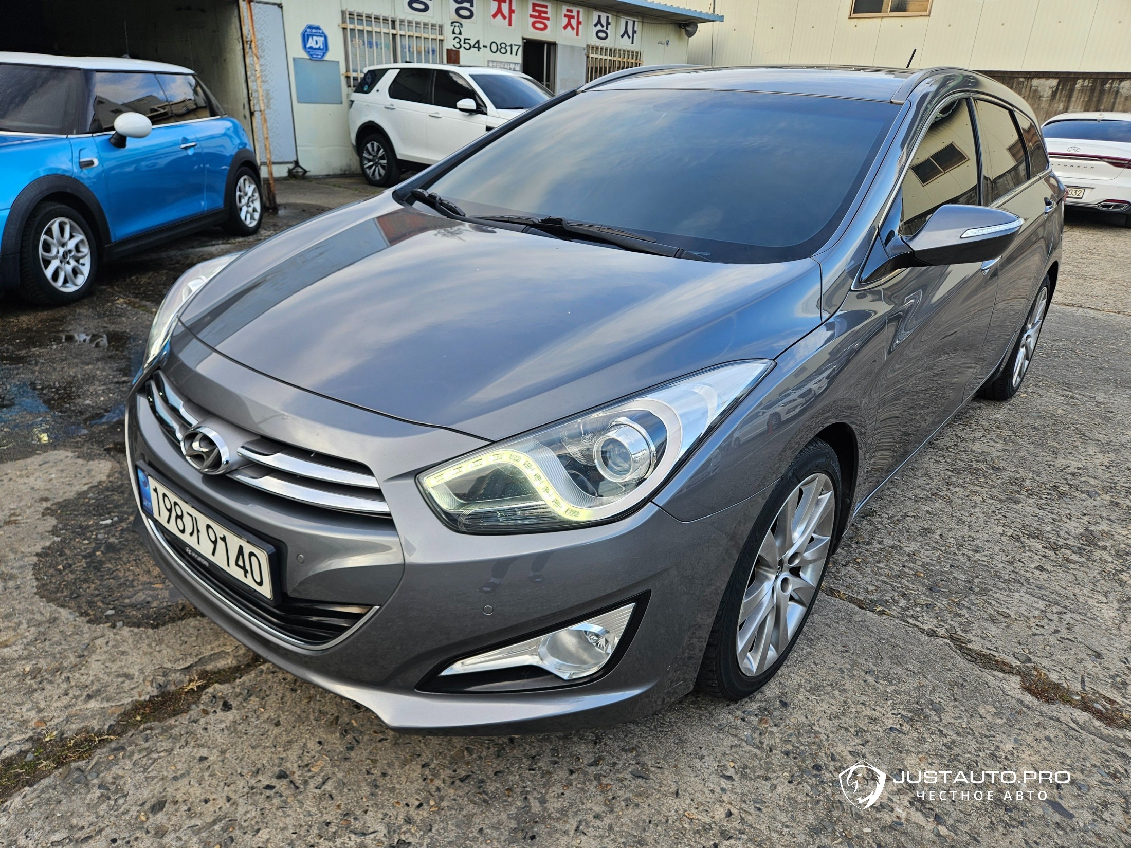 Автомобиль Hyundai i40