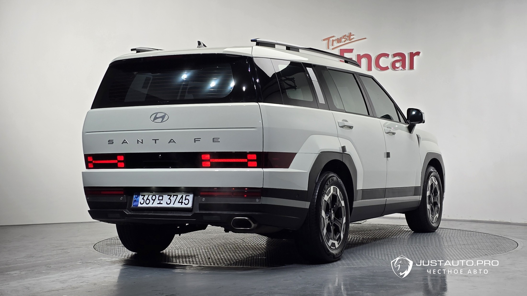 Автомобиль Hyundai Santafe