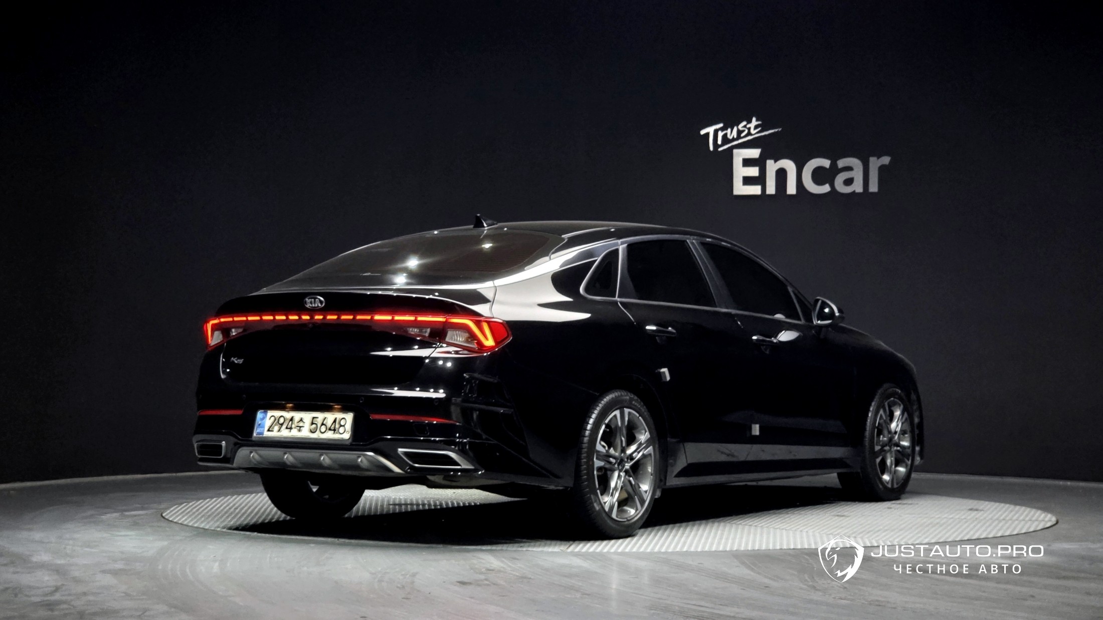 Автомобиль Kia K5