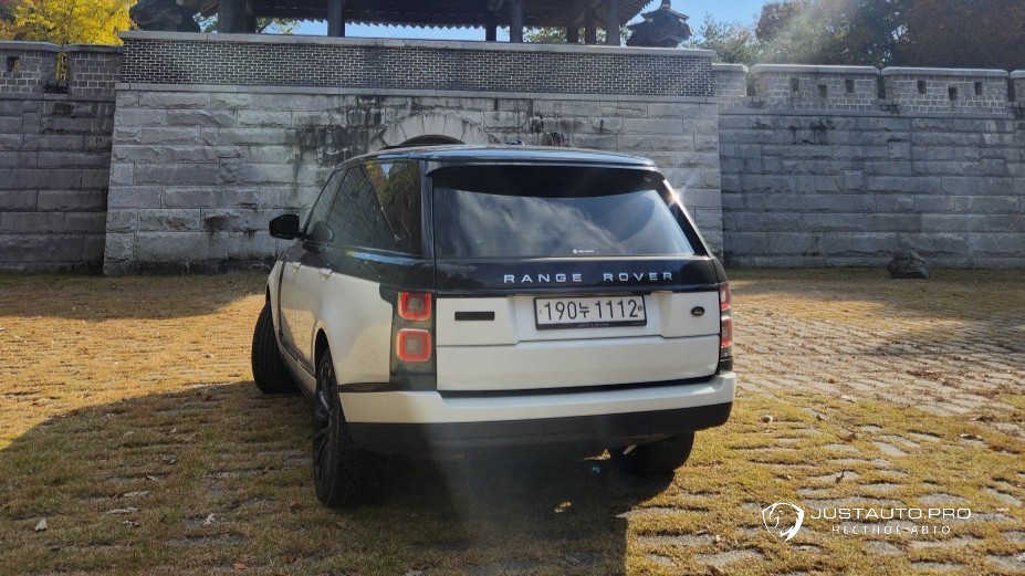 Автомобиль Land Rover Range Rover