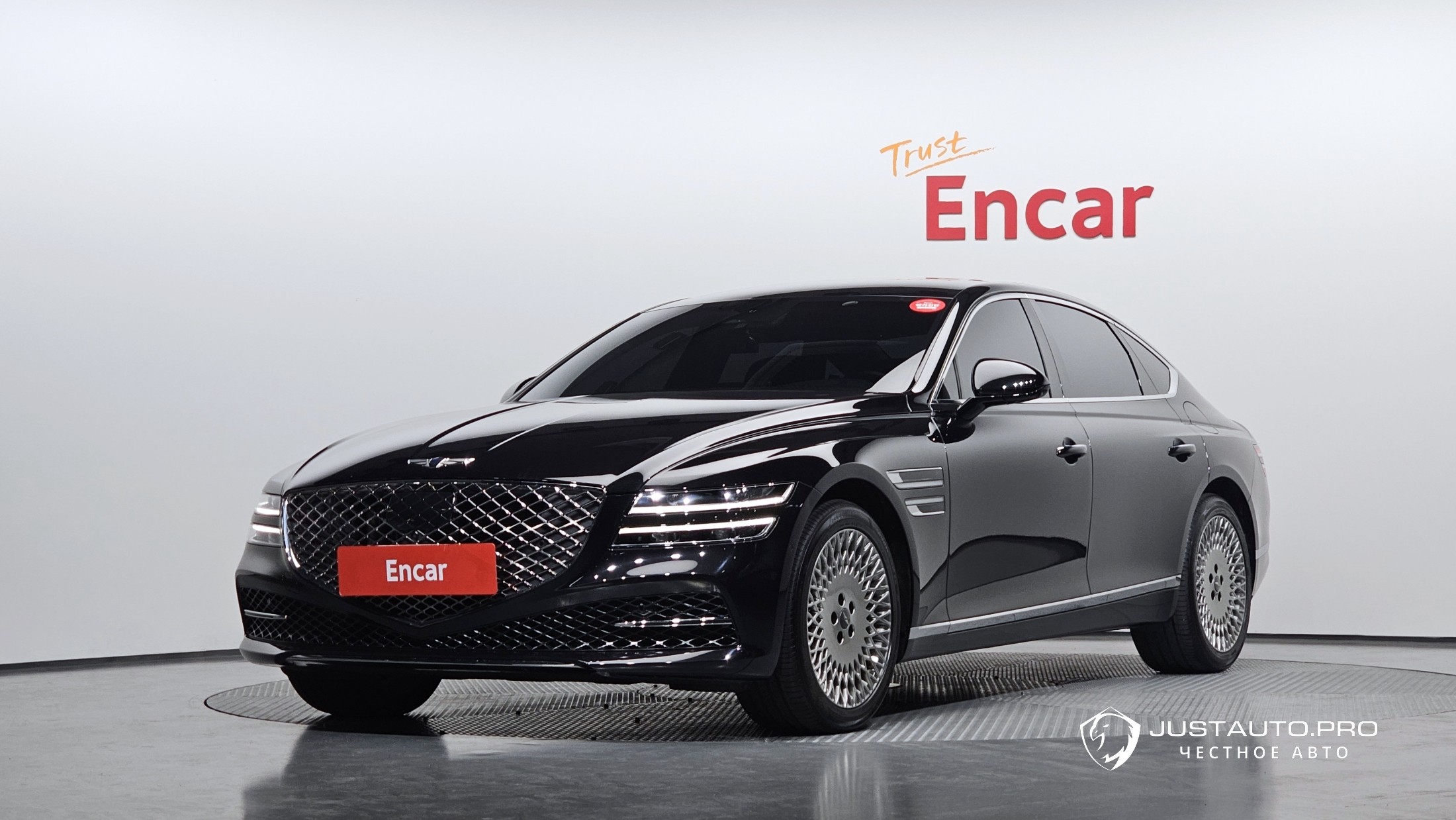 Автомобиль Genesis G80