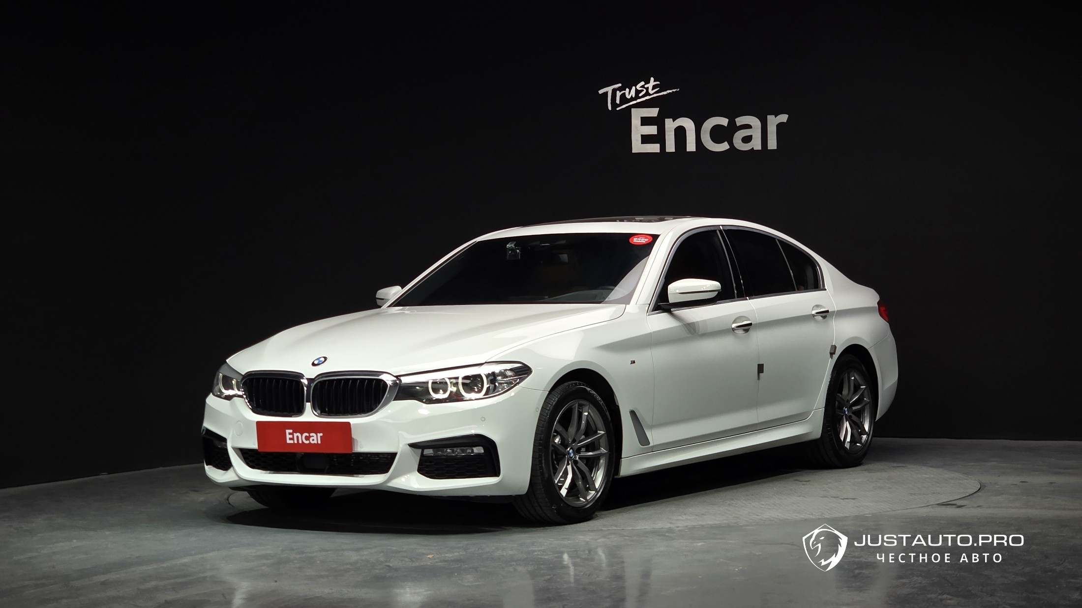 Автомобиль BMW 5-Series