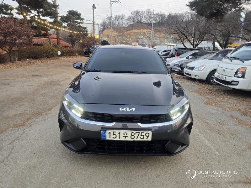 Автомобиль Kia K3