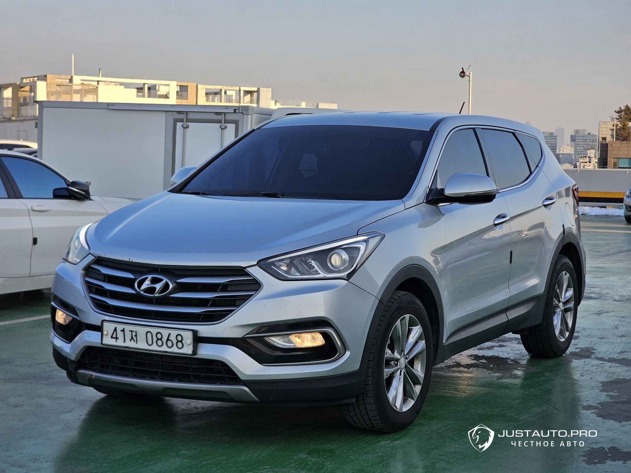 Автомобиль Hyundai Santafe