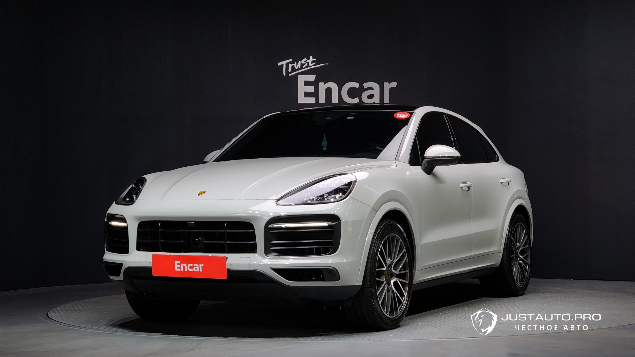 Автомобиль Porsche Cayenne