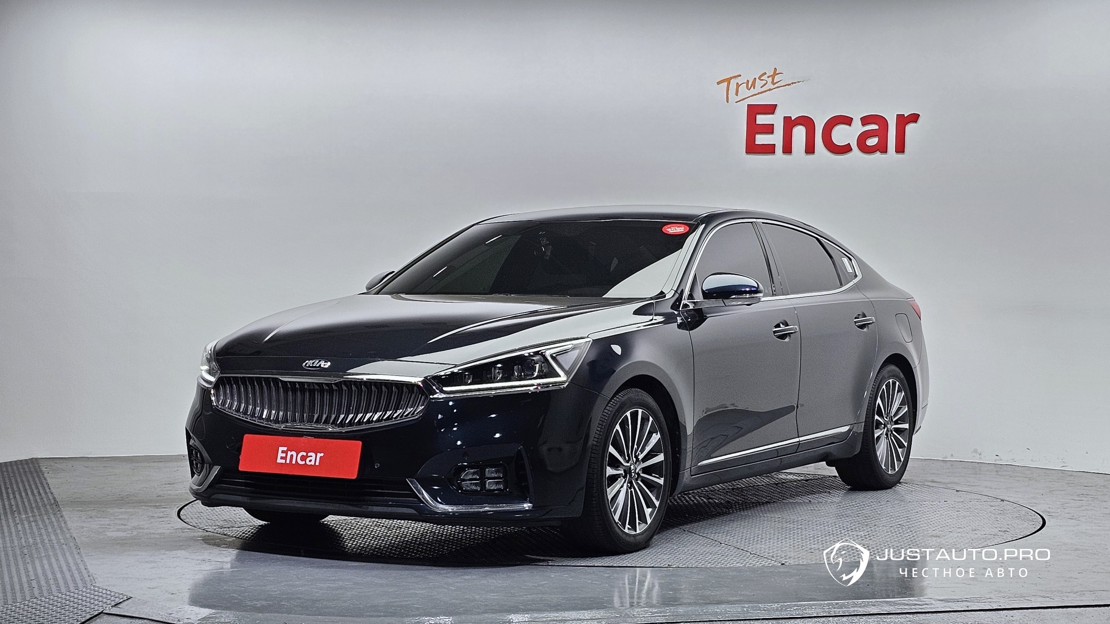 Автомобиль Kia K7