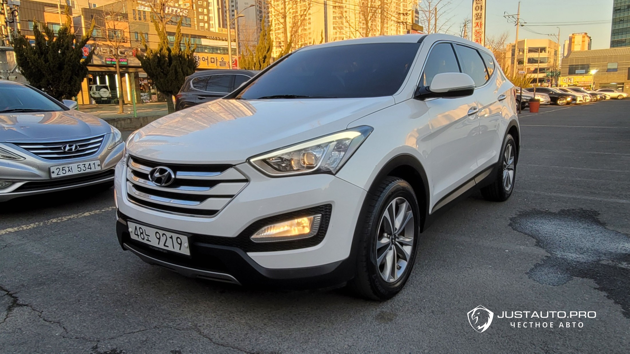 Автомобиль Hyundai Santafe