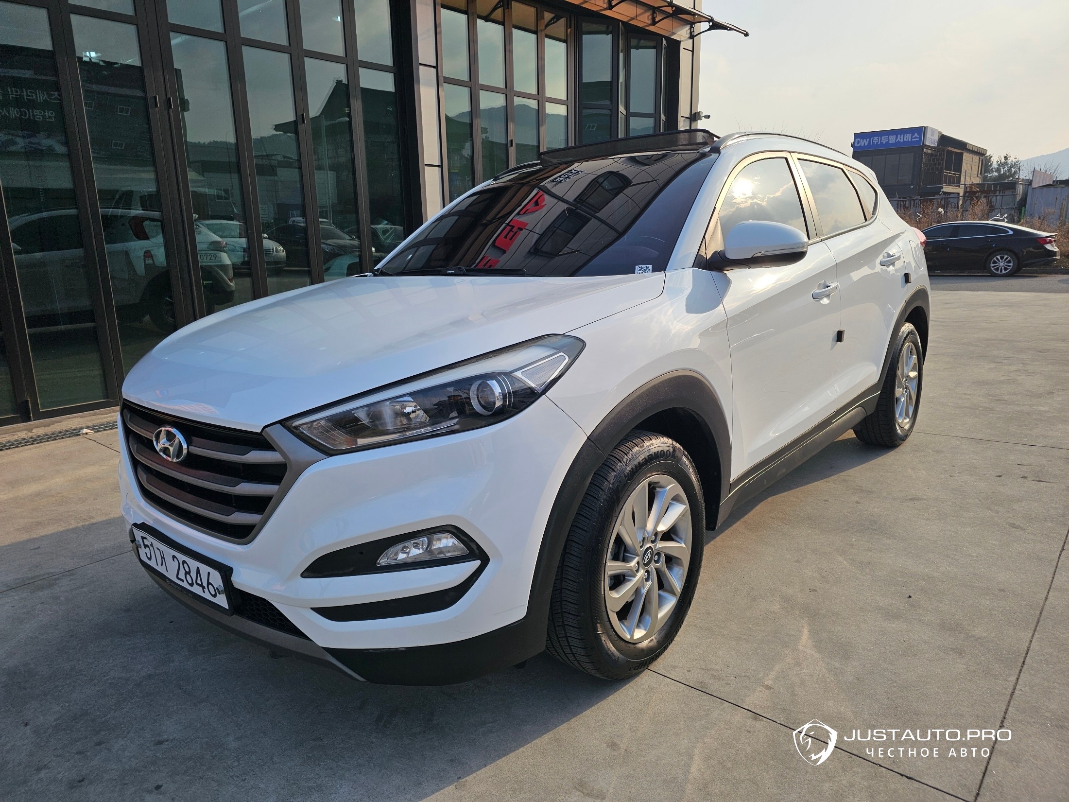 Автомобиль Hyundai Tucson