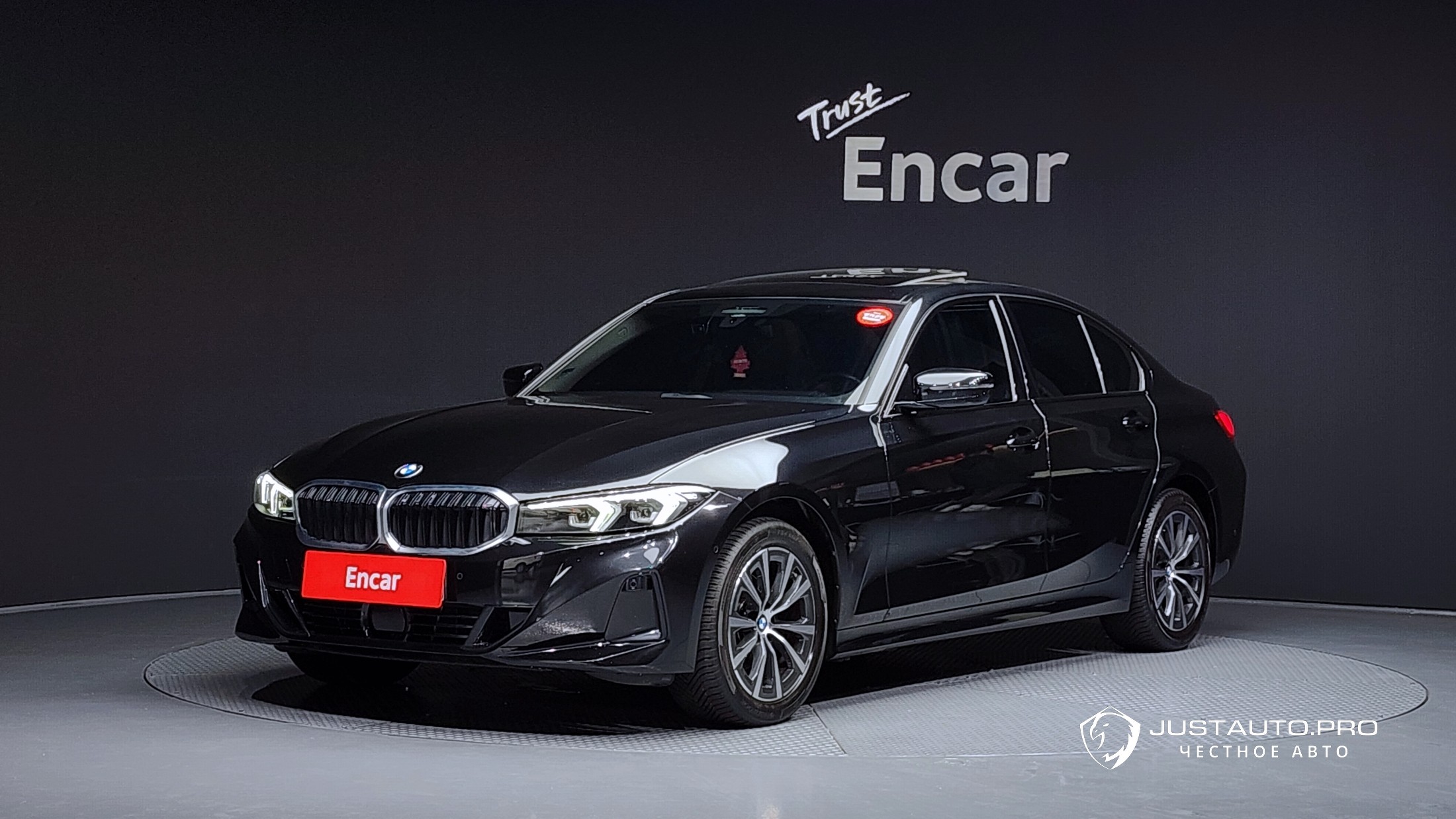 Автомобиль BMW 3-Series