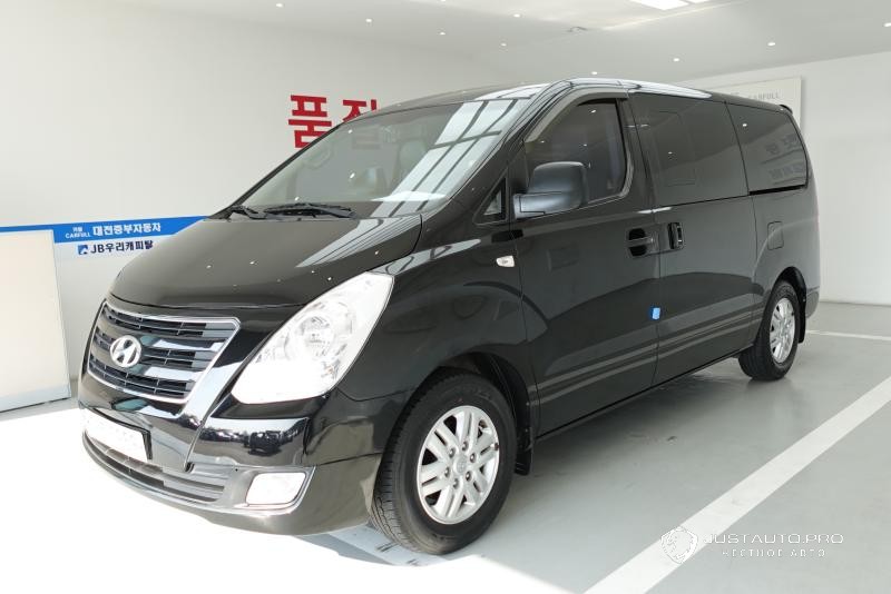 Автомобиль Hyundai Starex