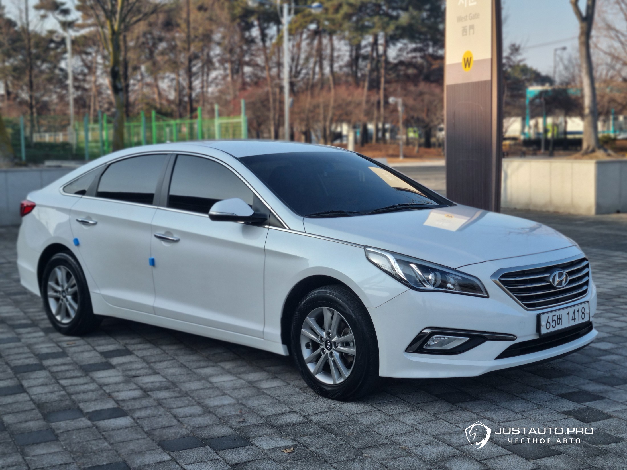 Автомобиль Hyundai Sonata