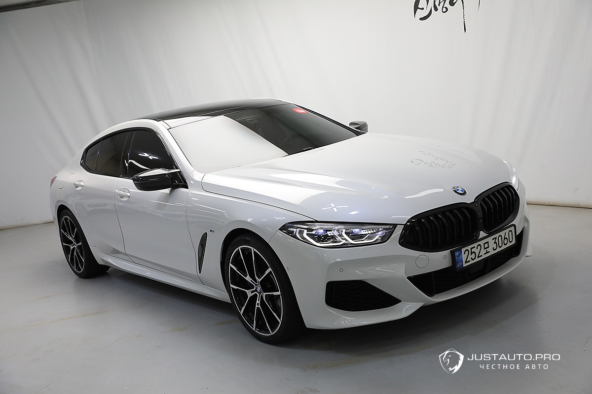 Автомобиль BMW 8-Series